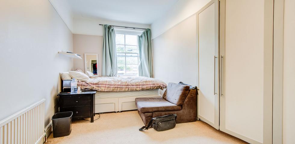 			2 Bedroom, 1 bath, 1 reception Apartment			 West End Lane, WEST HAMPSTEAD